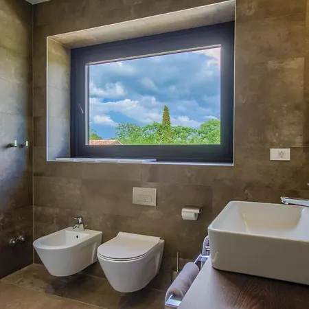 Villa Luxury Sea View Baderna
